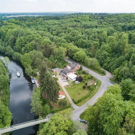 Pension "Am Brunnen" Parchim Bagian luar foto